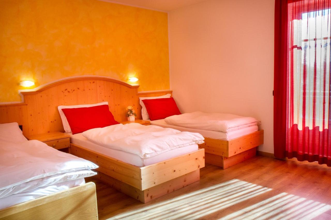 Agritur Val D'Adige Bed & Breakfast Тренто Стая снимка